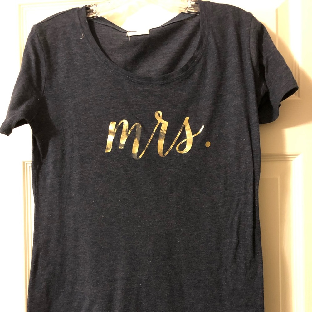 Navy Mrs t shirt